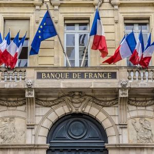 Bank of France Governor Calls for Mandatory Licensing for Crypto Companies