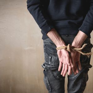 Four Armed Men Tie up Family in French Crypto Home Invasion