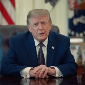 Trump Dangles $5,000 Checks in $1.2 Trillion Midterm Stimulus Gamble