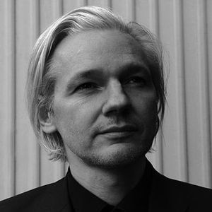 Reddit User Discovers 7zip File Possibly Linked to Julian Assange Hidden in Bitcoin Blockchain