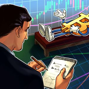 Can Bitcoin price hold $24K as stocks correlation hits lowest since 2021?