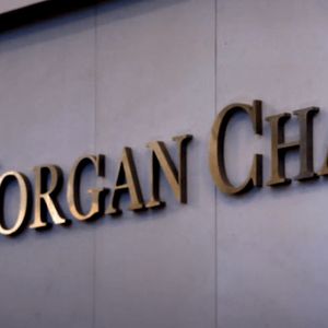 JPMorgan Chase CEO Foresees Fed Rate Hike Pause, But Warns of Quantitative Tightening