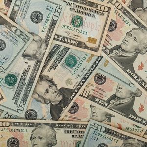 Navigating the Incoming Wave of the Banking Crisis: Insights from George Gammon