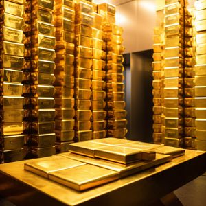 Russia’s Central Bank Replenishes Gold Reserves to 2023 Highs Amid Economic Sanctions