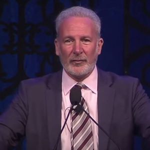 Peter Schiff: “Every Day, We’re Getting Closer to a Major Stock Market Crash, or a Financial Crisis, or Both”