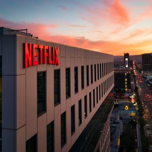 Netflix Director’s High-Stakes Dogecoin (DOGE) Gamble Pays Off Amid Options Failures