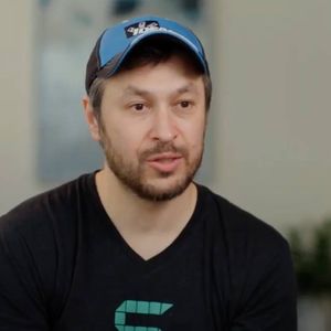 Crypto Analyst Calls Solana (SOL) “This Cycle’s Darling Chain”, Says “Just Buy Dips All the Way to $400”