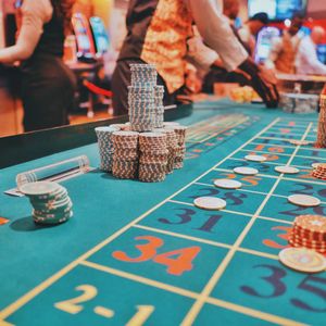 Smart (And Lucky) Traders Are Reaping Massive Profits From Solana and Ethereum-Based Memecoins: On-Chain Analysis