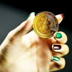 Bitcoin Exchange Supply Continues To Slip, Holders Not Interested In Selling?