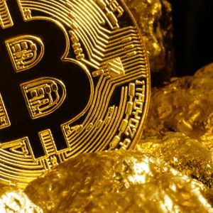 Bitcoin And Gold Poised For Growth Amidst US Fiscal Troubles, Top Macro Investor Says