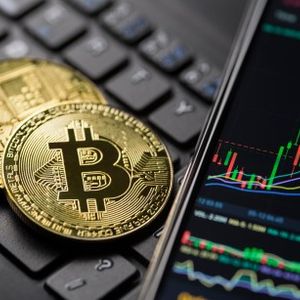 Bitcoin Bearish Outlook: Analyst Predicts Price Nosedive To $38,130