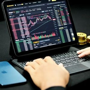 Bitcoin Trader Selling Pressure Declining, CryptoQuant Head Explains Why