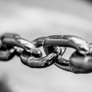 Chainlink Chain Reaction: Analyst Sets Sights On $33 Target