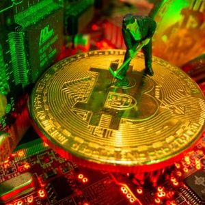 Bitcoin Hashrate Nears Record Levels Amidst Price Decline – Details