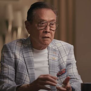 Robert Kiyosaki Warns Of A Bitcoin Crash To $5,000: Here’s Why