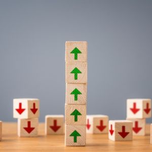 Chainlink Price Could Surge To $50, Analyst Says In Bold Prediction