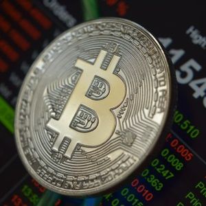 No $200K Bitcoin? Popular Trader Explains Why It’s Unlikely This Decade