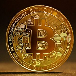 Bitcoin Strengthens Vs. Gold, Analyst Sees ‘Higher Than Expected’ Returns