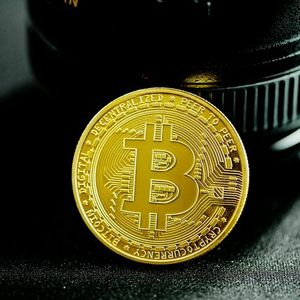 Bitcoin At Crossroads After Trump Tariff Shock: Breakdown Towards $106K Or New ATH?