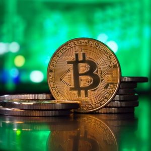 Halfway To Clean: Bitcoin Hits 50% Renewable Mark, Ripple Chairman Reacts