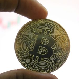 Bitcoin Golden Cross Incoming, But Tensions Threaten Breakout