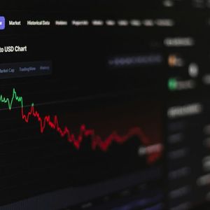 Bitcoin Paces $15 Billion YTD Influx Amid 10-Week Fund Flow Streak