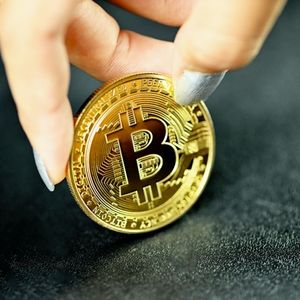 Bitcoin ETF Market Flashes Warning: IBIT Outflows Paired With Drop In Tron USDT Transfers