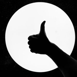 Trump-Tied Thumzup Raises $50M, Merges Dogecoin Mining With XRP Plans