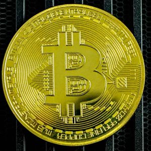 Bitcoin Defends $108,000 Support Amid Whale Selling In September – Bullish October Ahead?