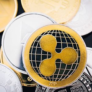 Why This Market Analyst Is Advising XRP Investors Not To Sell Their Coins