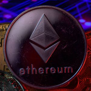 Ethereum Pauses Mid-Range As Market Awaits A Clear Signal