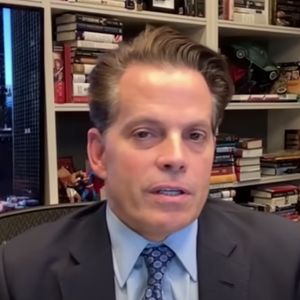 Scaramucci Picks His Top 3 Crypto Altcoins As Rate-Cut Tailwinds Build