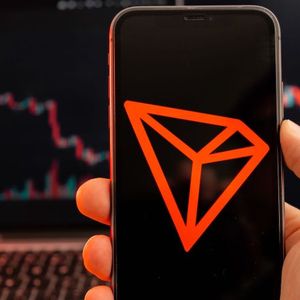 Tron Accumulates TRX, Price Pops As Justin Sun Weighs In