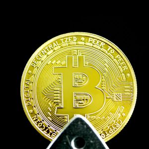 Bitcoin ETFs Pull In $56B As CEO Pitches Crypto Over Gold