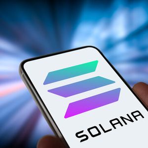 Solana Compression Phase Intensifies — Next Move Could Be Explosive