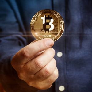 Analyst Who Called Bitcoin Price Crash Above $100,000 Predicts Crash To $29,000