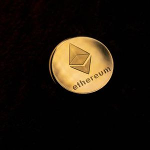 以太坊什么时候会回归？比特币死亡股称底部离你不远