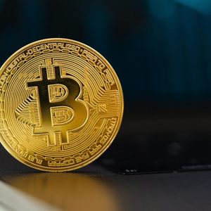 Bitcoin Power Law Forecasts Price Bottom Of $42,800 – Details