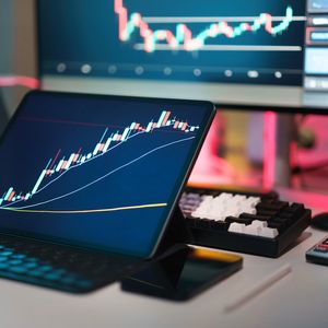 Analyst Warns XRP Could ‘Shake Out’ Traders Before Major Breakout