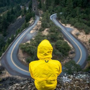 Bitcoin At A Crossroads: Two Key Levels Will Define BTC’s Next Major Move, Analyst Says