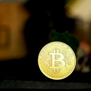 Bitcoin Drop Linked To Hidden $1.3 Billion ETF Trade, Analyst Reveals