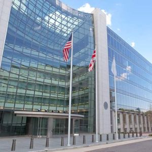 Hester Peirce Farewell Speech Highlights SEC Crypto Rulemaking Divide