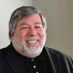 Apple Co-founder Steve Wozniak Gives Dangeours Tesla Cars as AI Example Gone Wrong