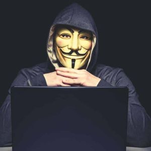 YouTuber Turned NFT Scammer? On-Chain Sleuth Investigates $1.5 Million Crypto Thief