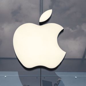 Apple Sued for Limiting P2P Payments Via Crypto And Other Methods