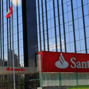 Change of Heart: Santander Launches BTC, ETH Services to High-Net-Worth Clients (Report)