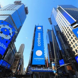 Coinbase Insiders Cash Out as COIN Prices Soar 480% YTD: Report