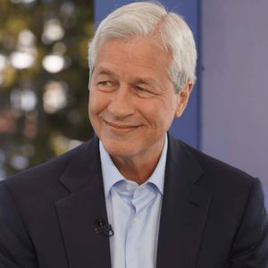 Jamie Dimon Says He’ll “Defend Your Right to Buy Bitcoin” After Price Pump