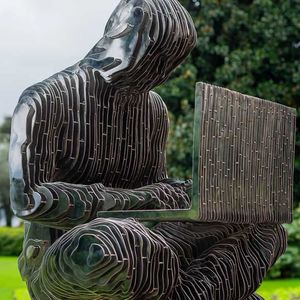 Tether Unveils Satoshi Nakamoto Statue at Plan ₿ Forum in Swiss City Lugano