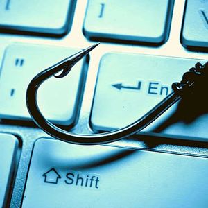 Crypto User Loses $300K in Phishing Scam via Malicious Work Meeting Link